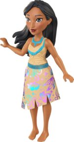 Mattel Disney Princess Toys, Ultimate Princess Pack with 12 Small Posable Dolls in Signature Outfits, Collectibles Inspired by Disney Movies (Amazon Exclusive) - Image 4