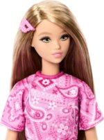 Barbie Fashionistas Style Doll #249 with Blonde Hair, Wearing Pink Paisley Skirt, Pink Paisley Shirt, White Platform Sandals - Image 3