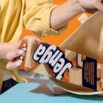 Official Hasbro Games Jenga Game | Digital Die for 6 More Ways to Play | Original Wood Block Game | Stacking Tower | Ages 6+ | 1+ Players | Party Games - Image 4