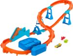 Hot Wheels Toy Car Track Set, Deluxe Building Box with Motorized Booster, 1:64 Scale Vehicle, Speed Snap Track, Boosted Jump Speedway - Image 5