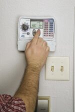 Rain Bird SST600IN Simple-to-Set Indoor Sprinkler/Irrigation System Timer/Controller, 6-Zone/Station (This New/Improved Model Replaces SST600I),Gray/Green - Image 3