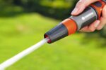 GARDENA Cleaning Nozzle: Water nozzle with infinitely adjustable jet, for cleaning and spraying, water stop, frost protection, packaged (18300-20) - Image 3