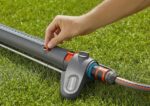GARDENA 20570 | Up to 3800 sq ft - AquaZoom Adjustable Oscillating Yard Sprinkler, for Watering Large Area Lawn and Garden. Aquazoom Outdoor oscillating Sprinkler has Wide Heavy Duty Base. - Image 5