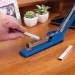 Swingline Stapler, 30 Sheet Capacity, 747 Classic Desktop Stapler, Jam Free, Metal, True Blue (74724) - Image 4