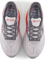 New Balance Men's Fresh Foam X More V6 - Image 4