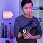 Batman, Interactive Gauntlet with Over 15 Phrases and Sounds, Halloween Costume for Kids Toys for Boys Aged 4 and Up - Image 4