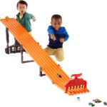 Hot Wheels Toy Car Playset with Lights, Sounds & 6 1:64 Scale Vehicles, Super 6-Lane Raceway, 8-foot Track that Rolls Up for Storage (Amazon Exclusive) | Set Includes 8 feet of Track that Roll Up & Includes Storage​​, With Lights & Sounds (Amazon Exclusive)
